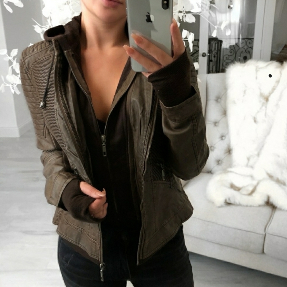 Reposh ekattire Vander Brown faux leather jacket